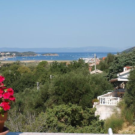 Apartments Dumicic Супетарска-Драга Номер фото
