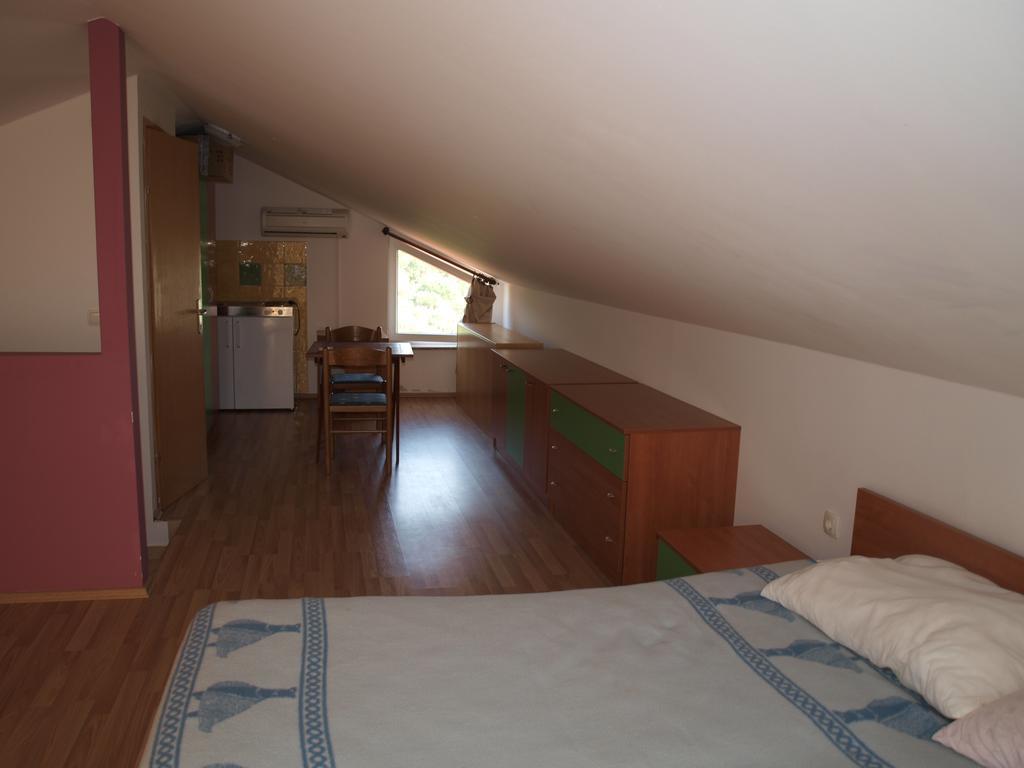 Apartments Dumicic Супетарска-Драга Экстерьер фото
