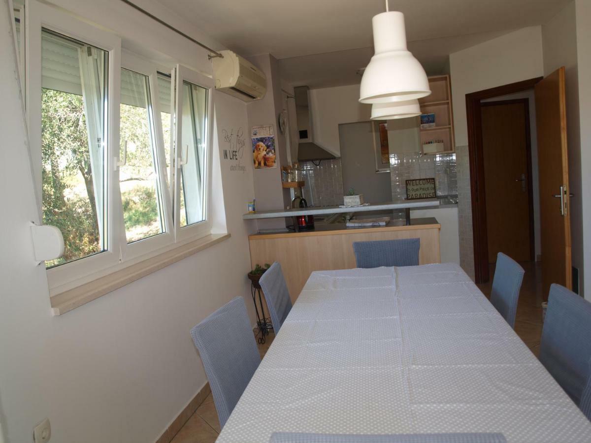 Apartments Dumicic Супетарска-Драга Экстерьер фото
