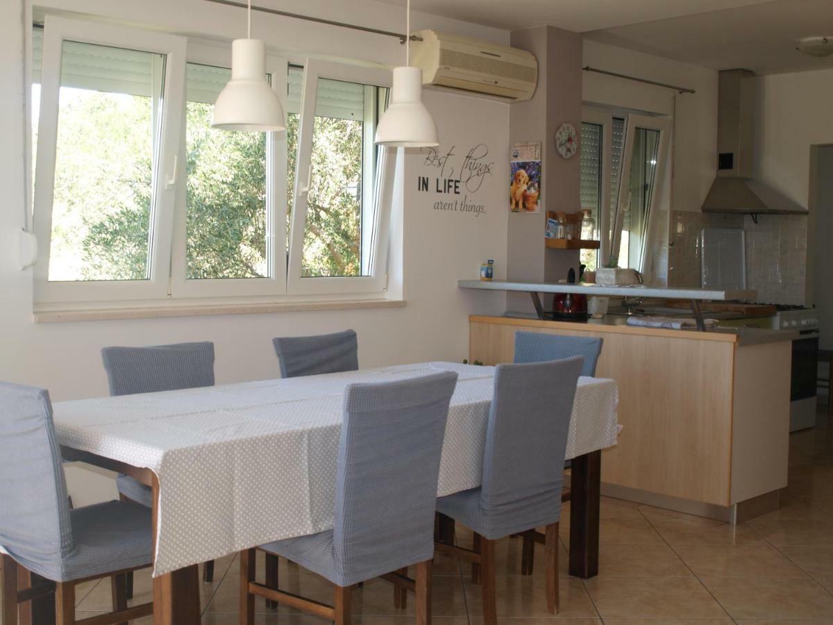 Apartments Dumicic Супетарска-Драга Экстерьер фото